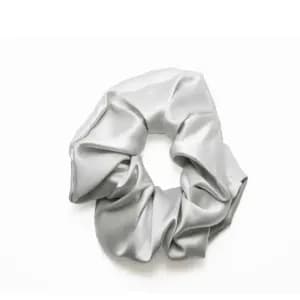 vonaju-grey-silk-scrunchie