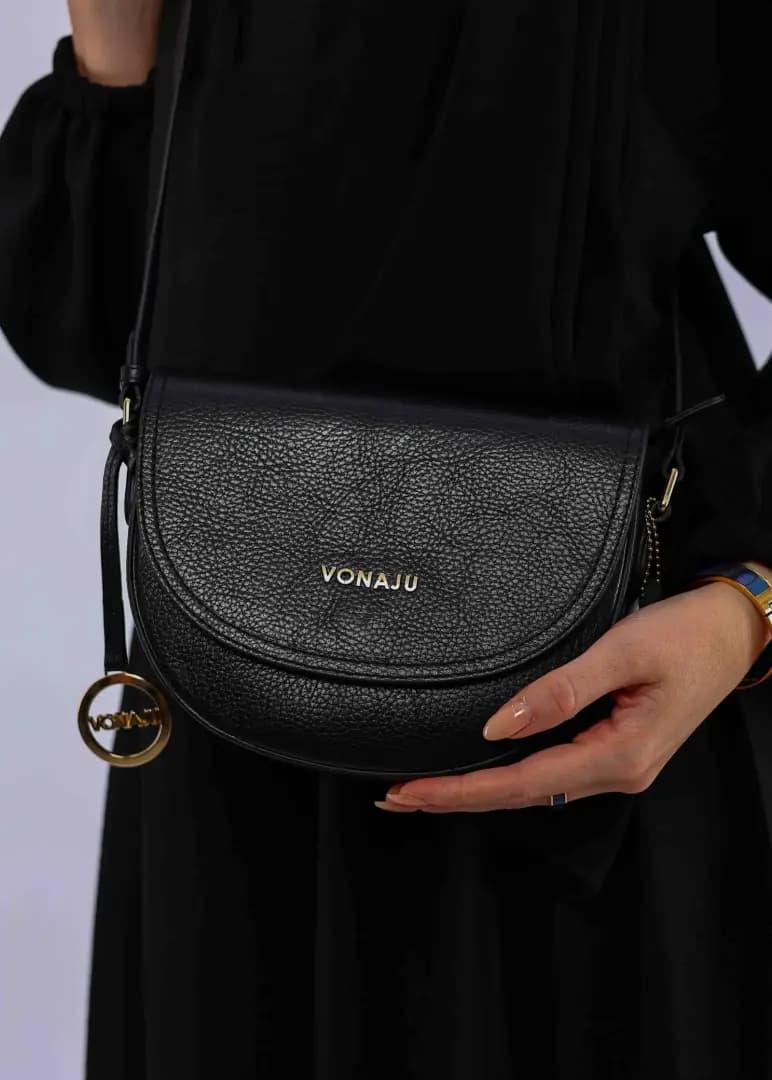 vonajublackflapleatherbag